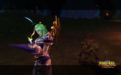 图片: 图4:《神魔大陆》实景截图—站在身后保护你.jpg